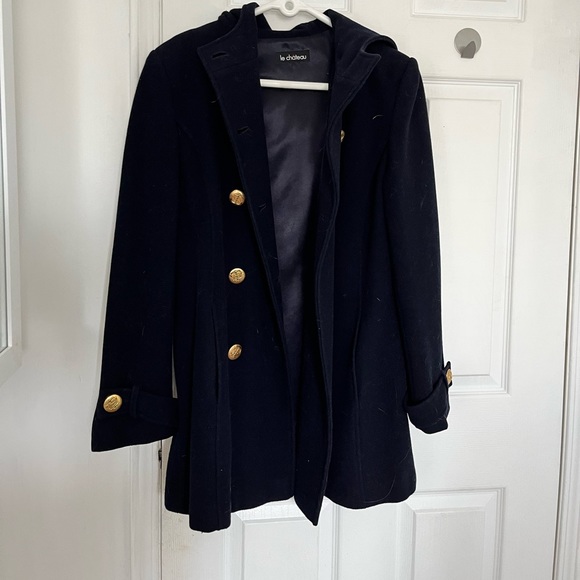 Le Chateau - Picture 1 of 4